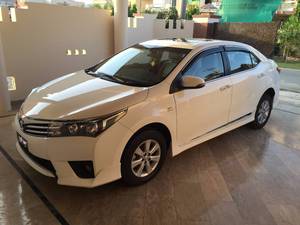 Toyota Corolla Altis Grande CVT-i 1.8 2016 for Sale