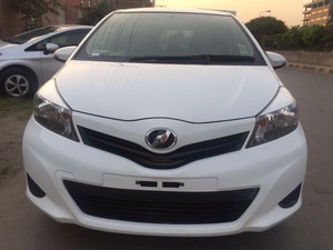 Toyota Vitz F 1.0 2012 for Sale