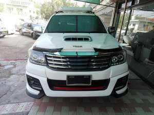 Toyota Hilux D-4D Automatic 2012 for Sale