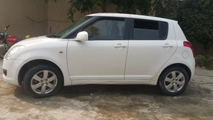 Suzuki Swift DLX 1.3 2012 for Sale