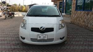Toyota Vitz B Intelligent Package 1.0 2006 for Sale